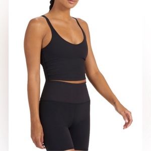 Vuori long crop top sports bra